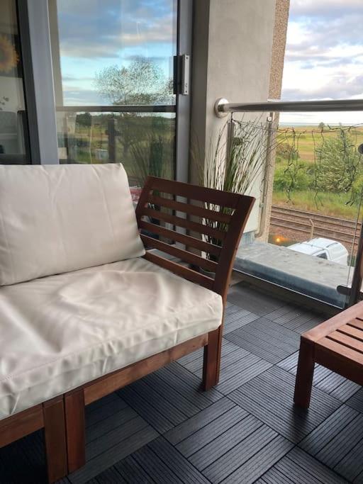 Beautiful 2 Bedroom Flat Overlooking Golf Course Carnoustie Εξωτερικό φωτογραφία